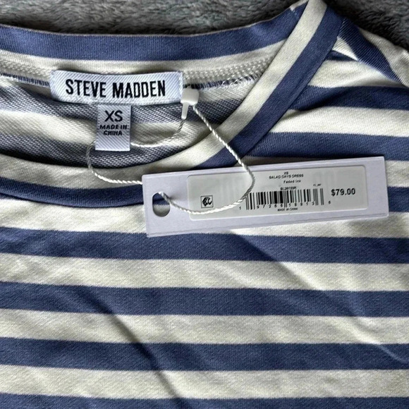 Steve Madden Striped Waist Tie Dress in Faded Ink Size X-Small NWT - Picture 6 of 8